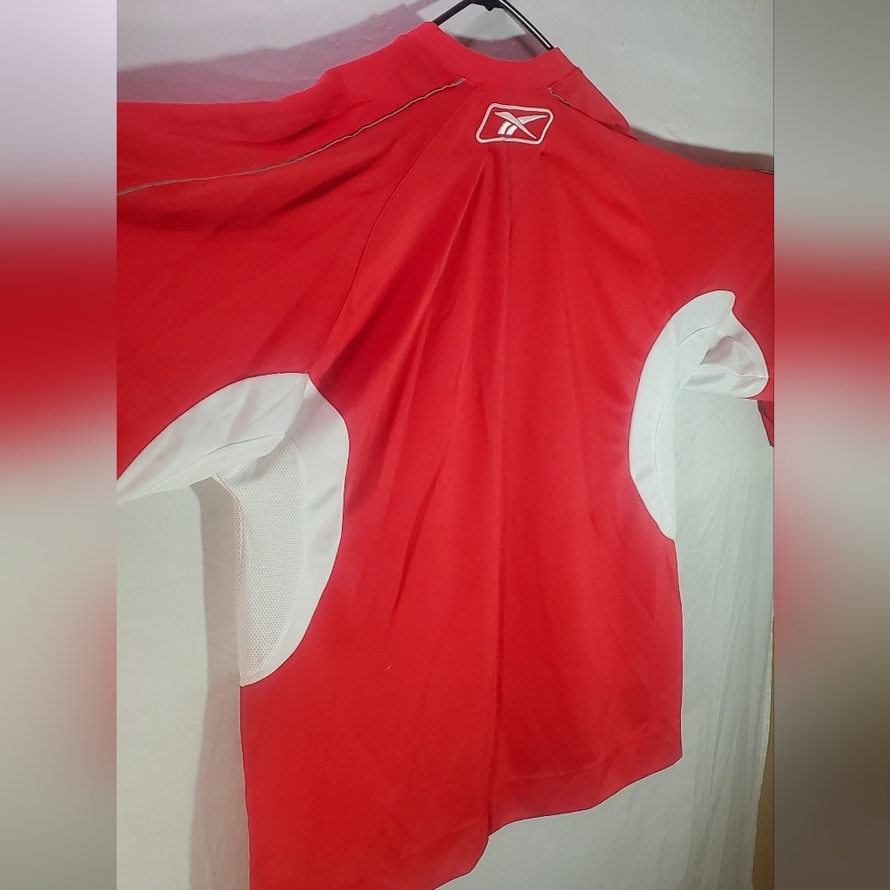 Autographed 2017 redwings jersey - Picture 8 of 9